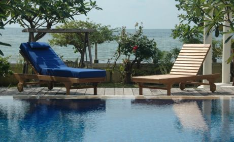 Capri Sun Lounger Adjusted Back & Side Tray